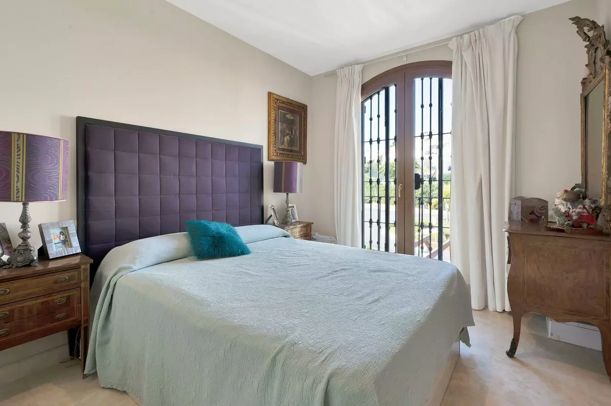 3-bedroom Town House In Estepona, Spain (165 M²)