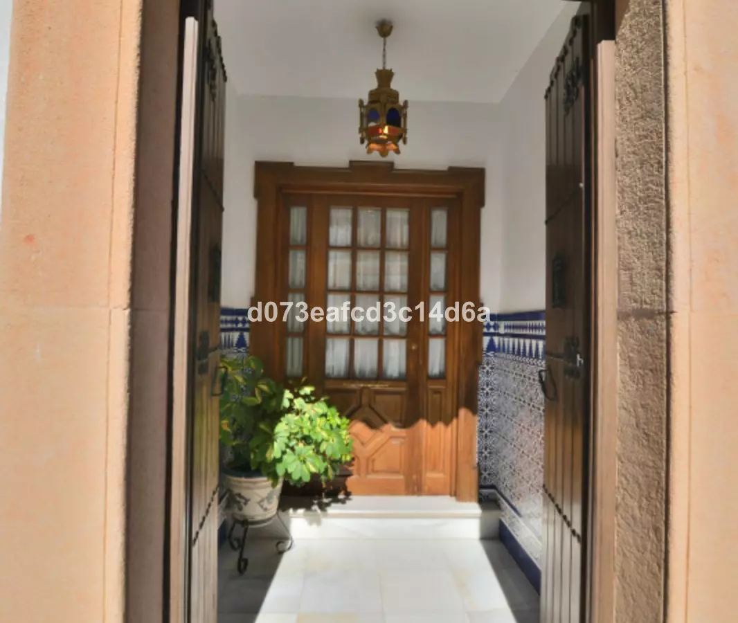 6-bedroom Town House In Ronda, Spain (374 M²)