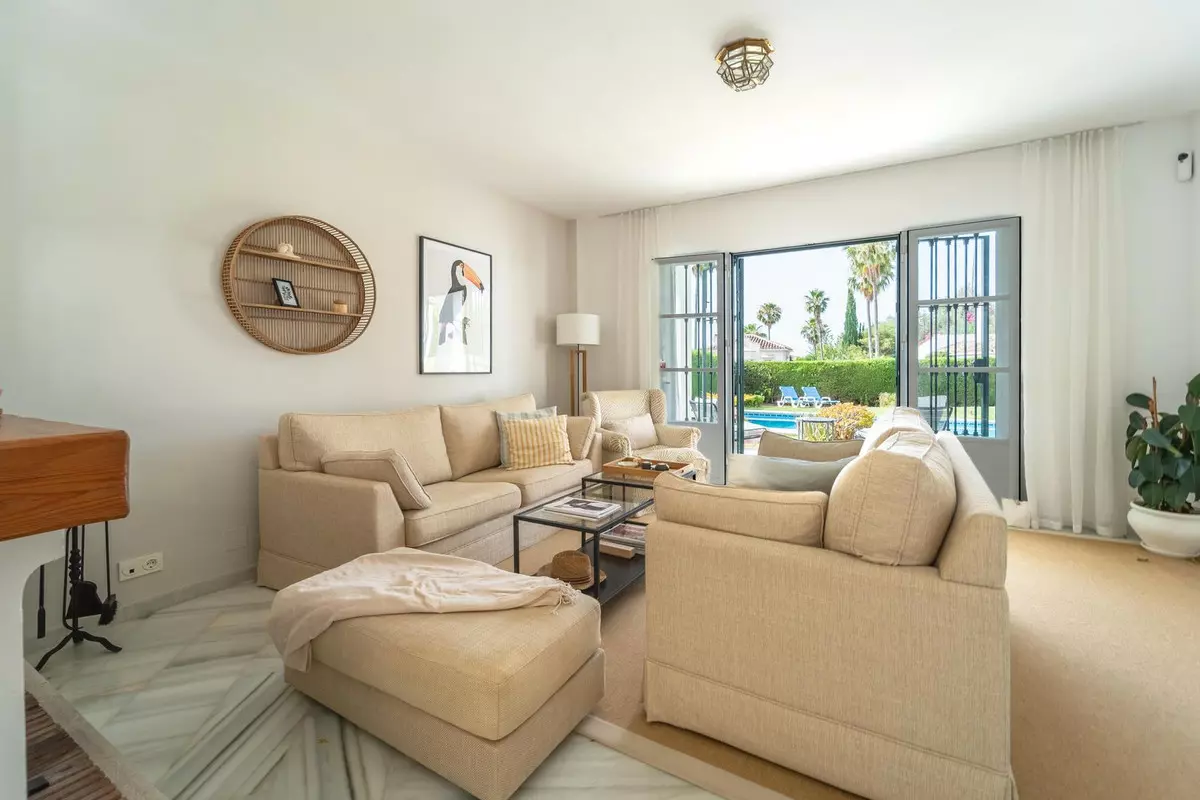 4-bedroom Villa In Marbella, Spain (234 M²)