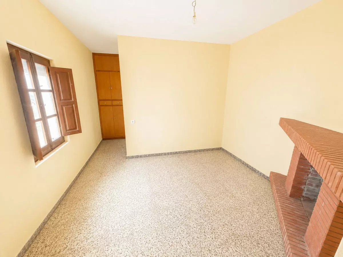 3-bedroom Villa In Pizarra, Spain (117 M²)