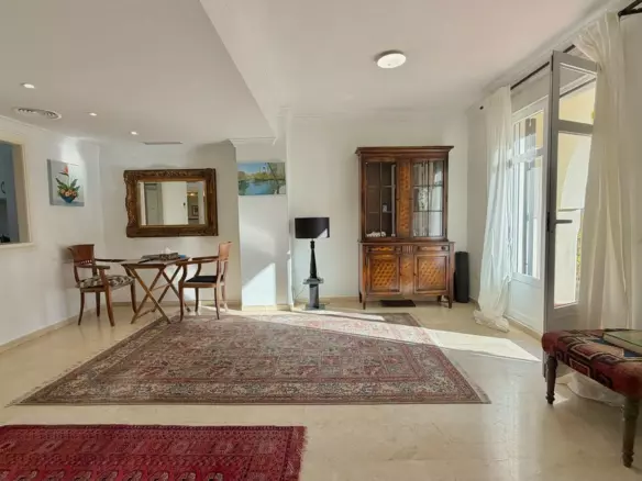 4-bedroom Town House In Marbella, Spain (232 M²)