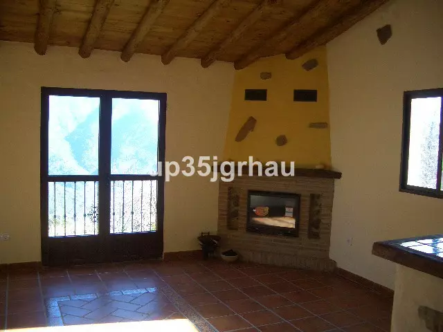 4-bedroom Country House In Jubrique, Spain (330 M²)
