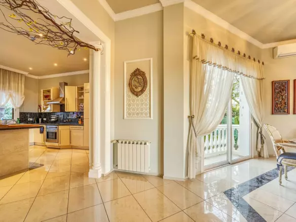 6-bedroom Villa In Marbella, Spain (842 M²)