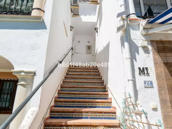 1-bedroom Apartment In Estepona, Spain (61 M²)