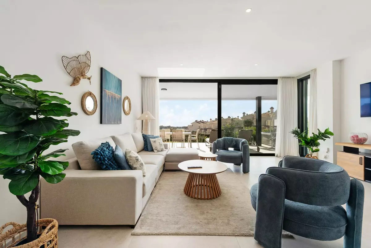 3-bedroom Apartment In Marbella, Spain (151 M²)