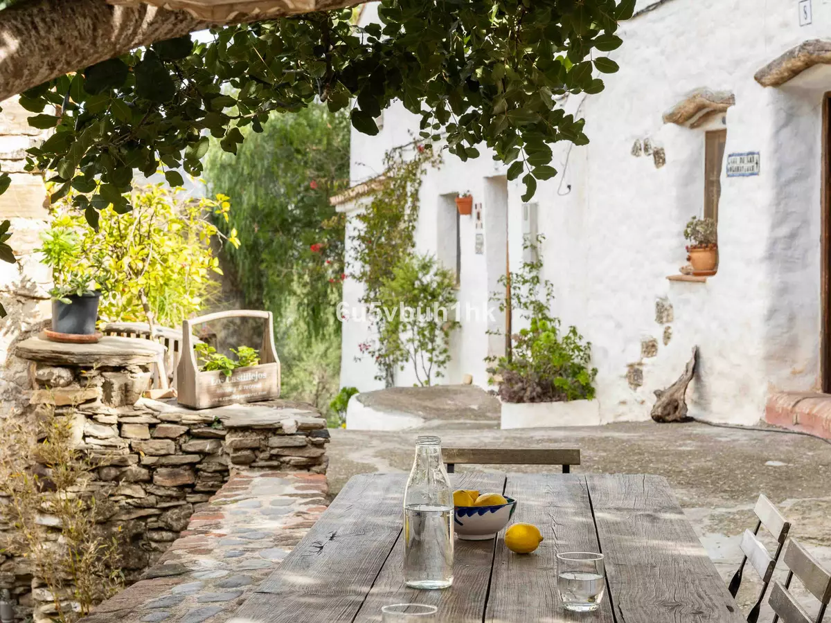 31-bedroom Town House In La Viñuela, Spain (1.618 M²)