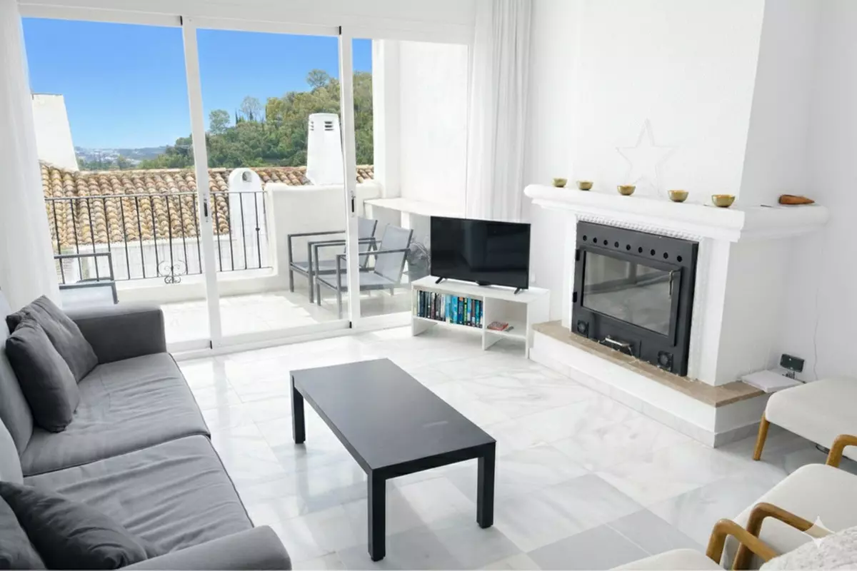 2-bedroom Apartment In Málaga, Spain (93 M²)