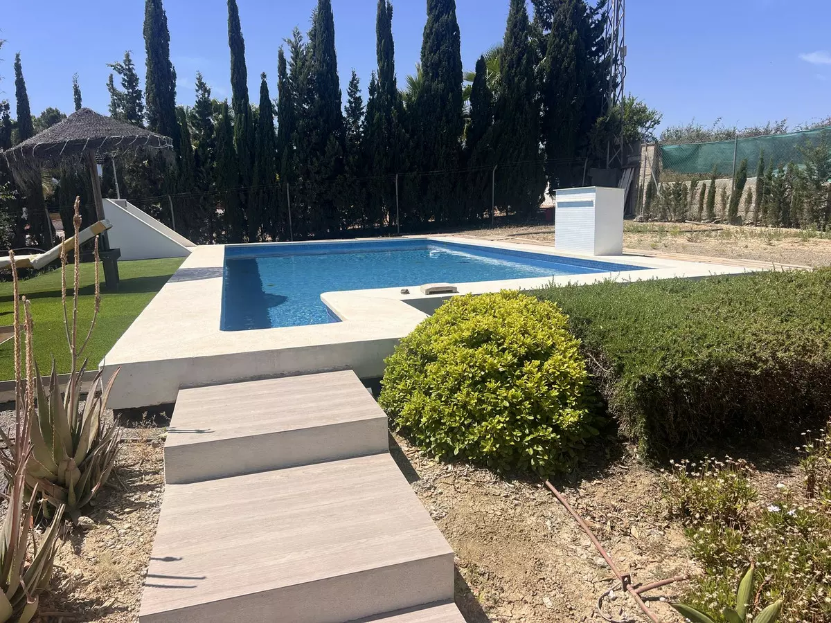 2-bedroom Country House In Cártama, Spain (81 M²)