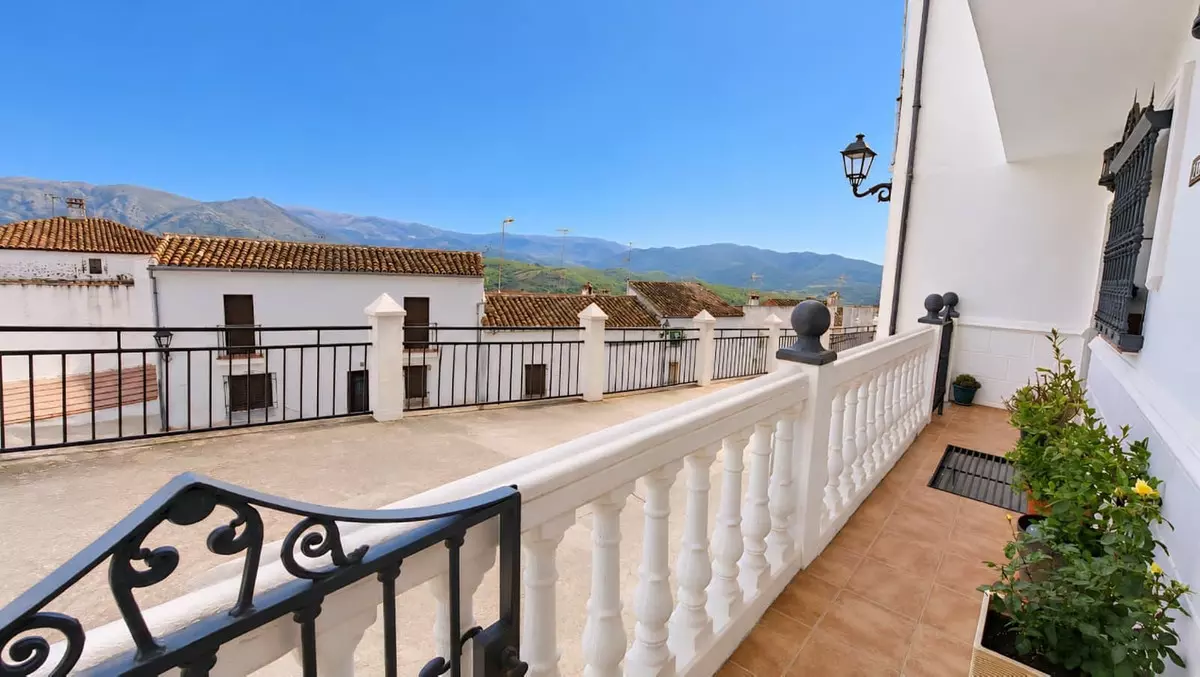 8-bedroom Town House In Ronda, Spain (385 M²)