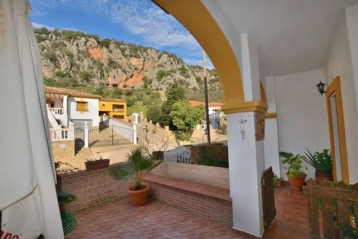 3-bedroom Town House In Ronda, Spain (114 M²)