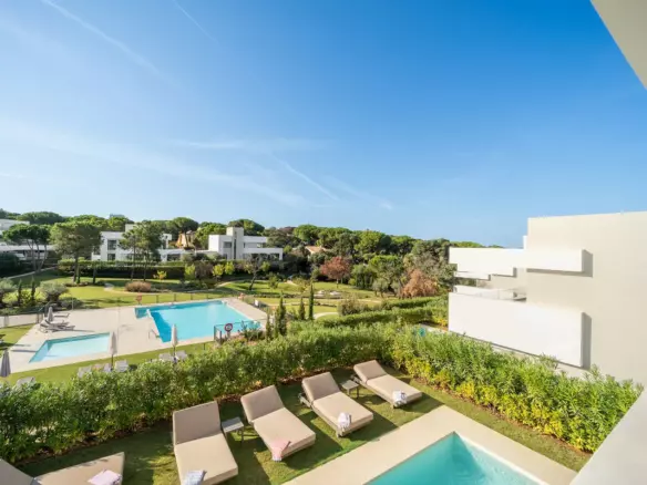 5-bedroom Villa In Marbella, Spain (322 M²)