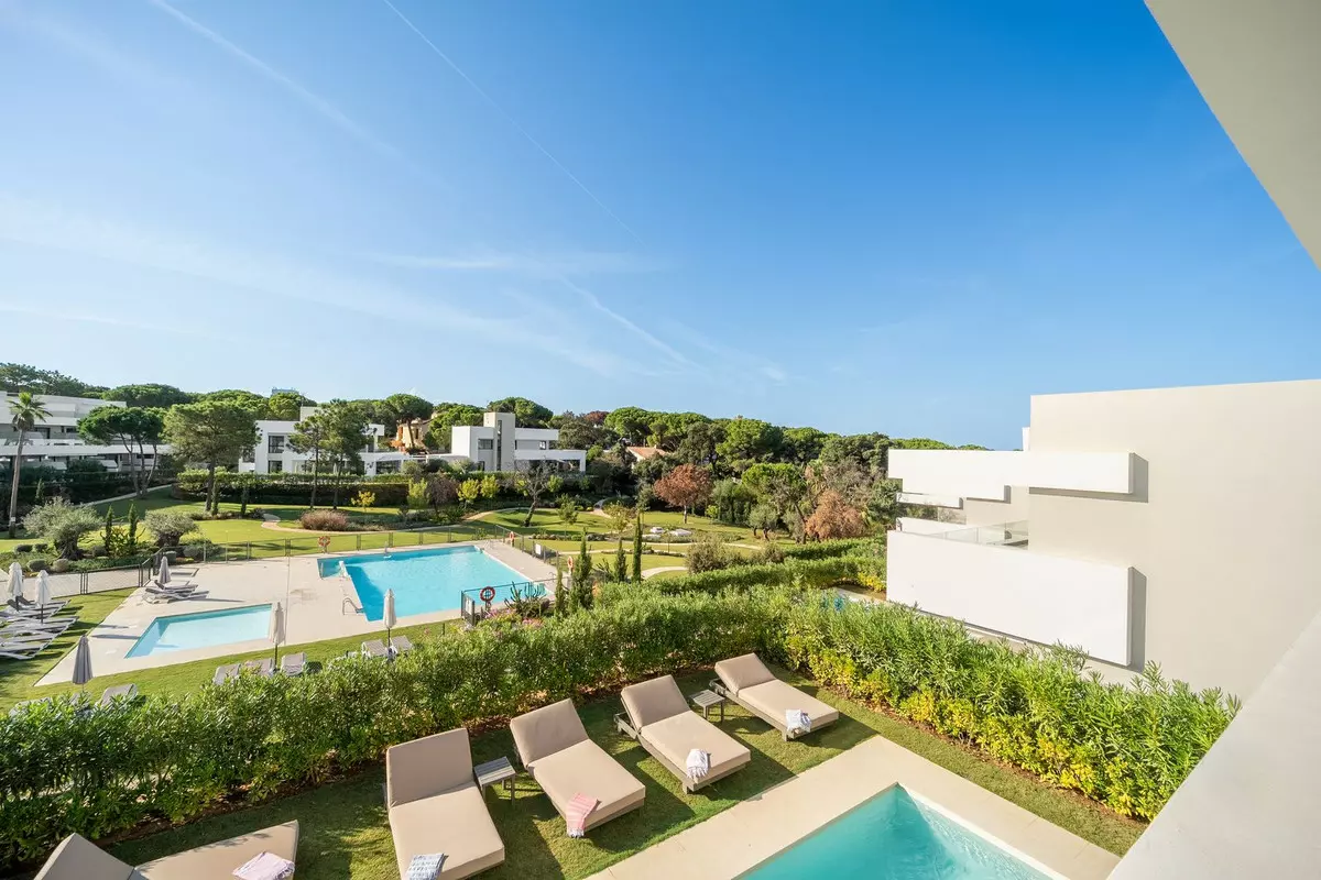 5-bedroom Villa In Marbella, Spain (322 M²)