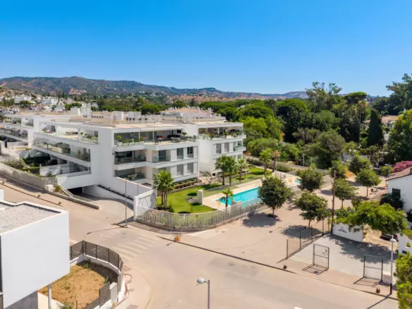 3-bedroom Apartment In Marbella, Spain (145 M²)