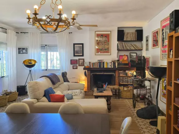 3-bedroom Country House In Arriate, Spain (180 M²)
