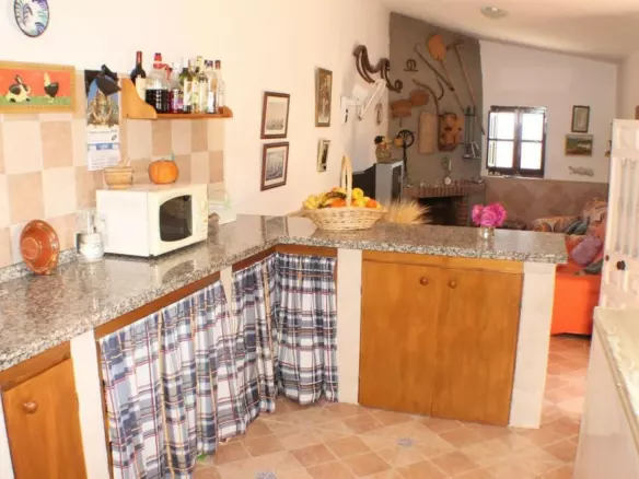 4-bedroom Country House In Cártama, Spain (260 M²)