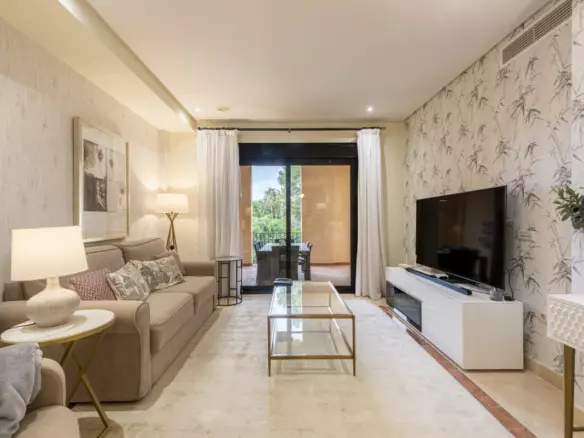2-bedroom Apartment In Marbella, Spain (176 M²)