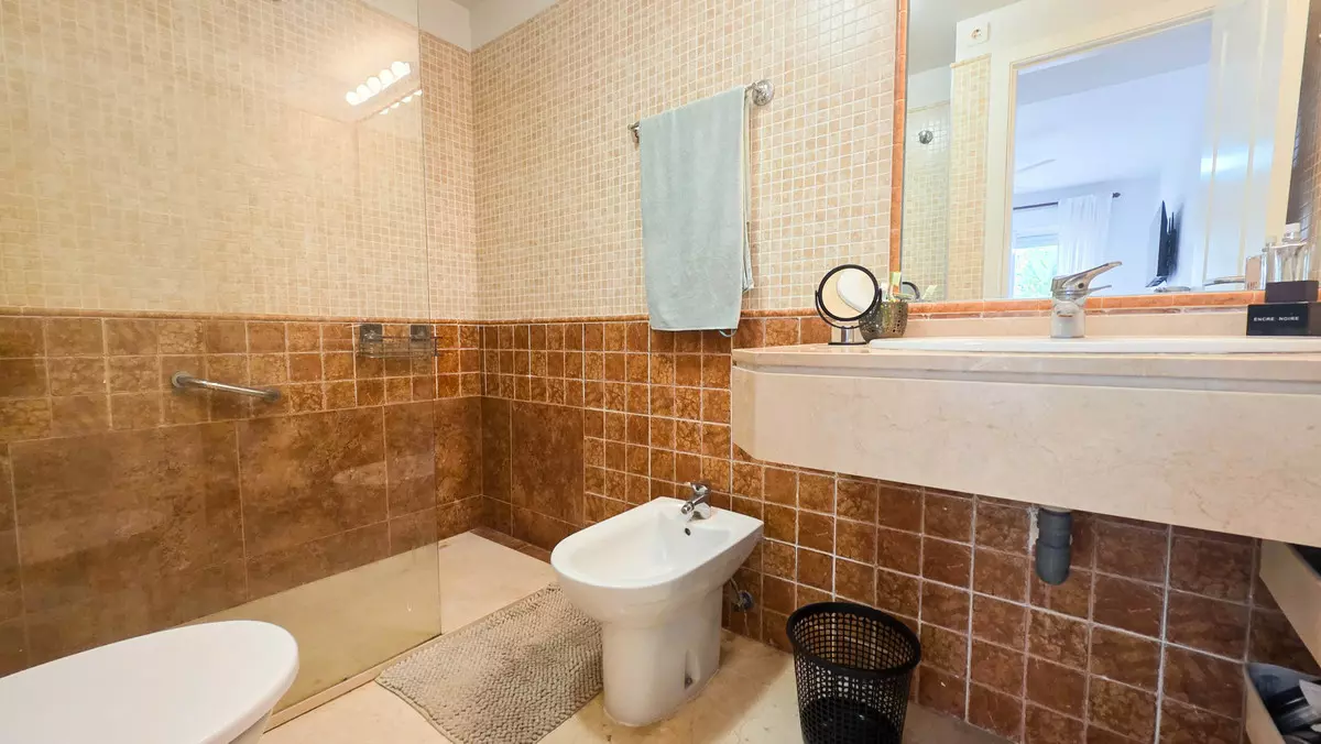2-bedroom Apartment In Manilva, Spain (93 M²)