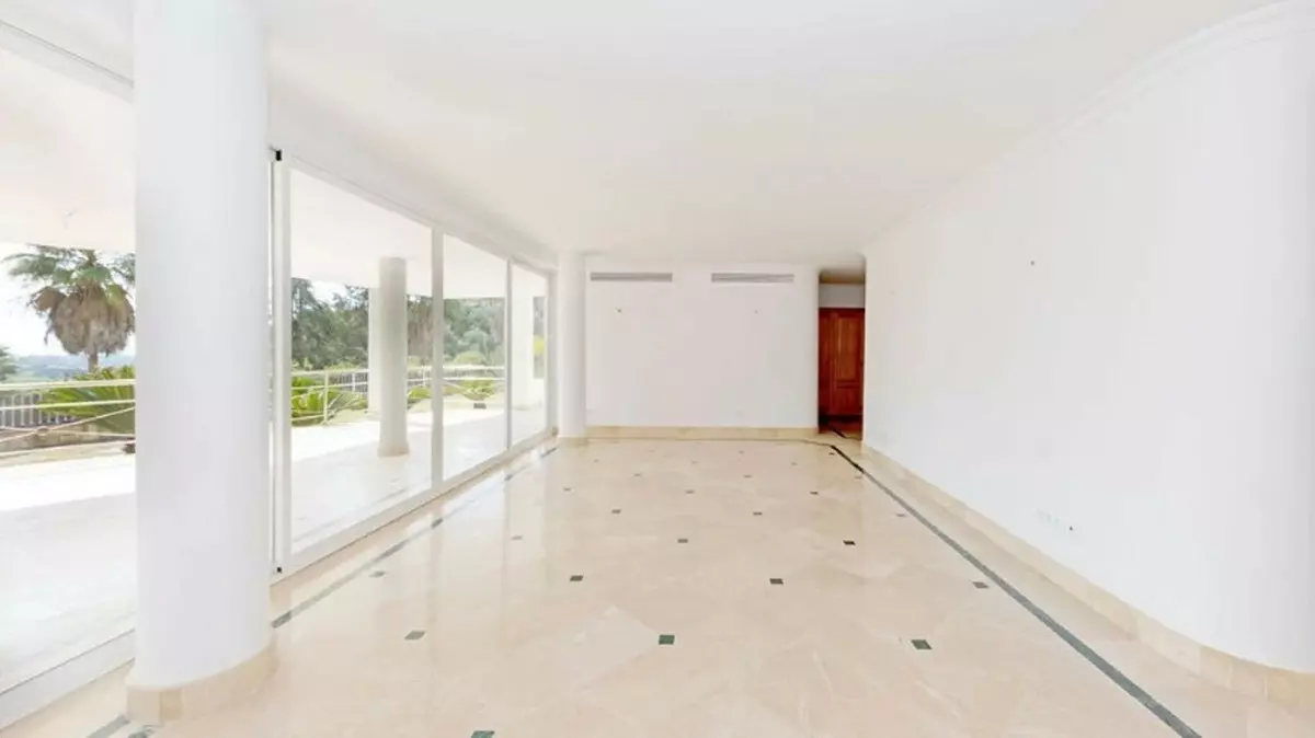 5-bedroom Villa In Málaga, Spain (919 M²)