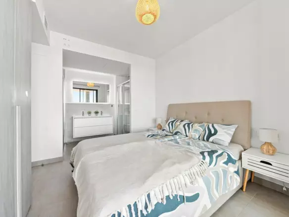 2-bedroom Apartment In Fuengirola, Spain (133 M²)