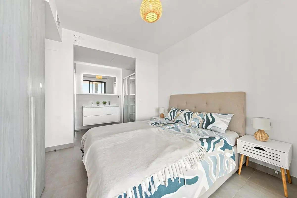 2-bedroom Apartment In Fuengirola, Spain (133 M²)