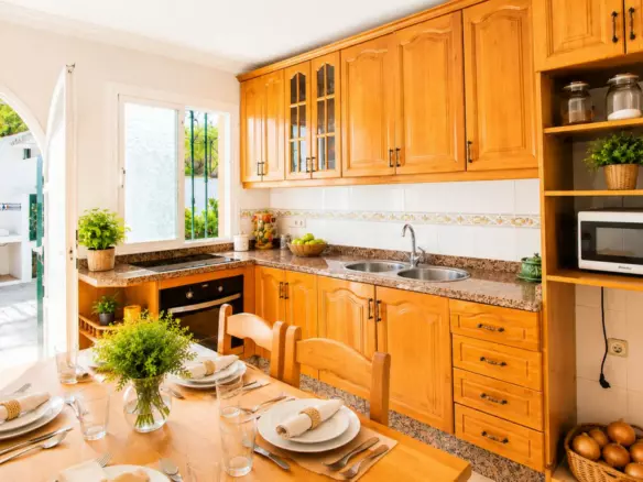 3-bedroom Country House In Estepona, Spain (120 M²)
