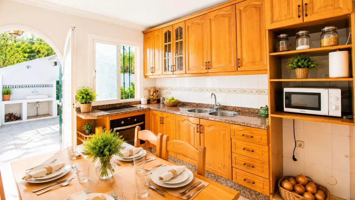 3-bedroom Country House In Estepona, Spain (120 M²)