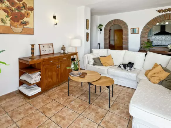 4-bedroom Villa In Cómpeta, Spain (175 M²)