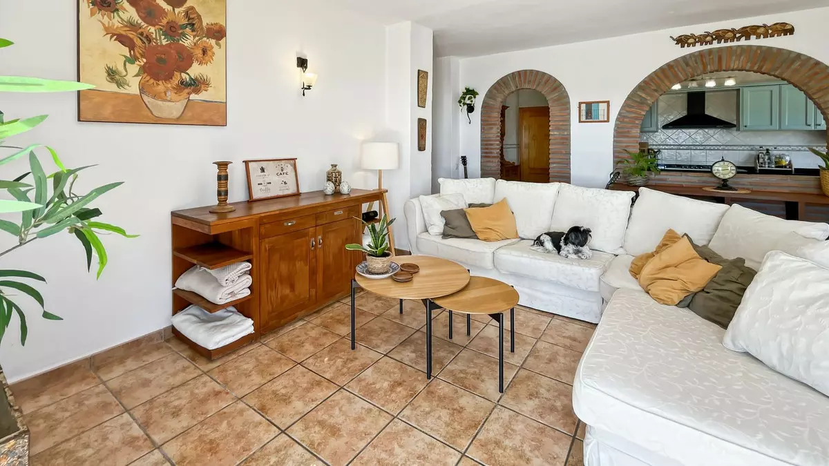 4-bedroom Villa In Cómpeta, Spain (175 M²)