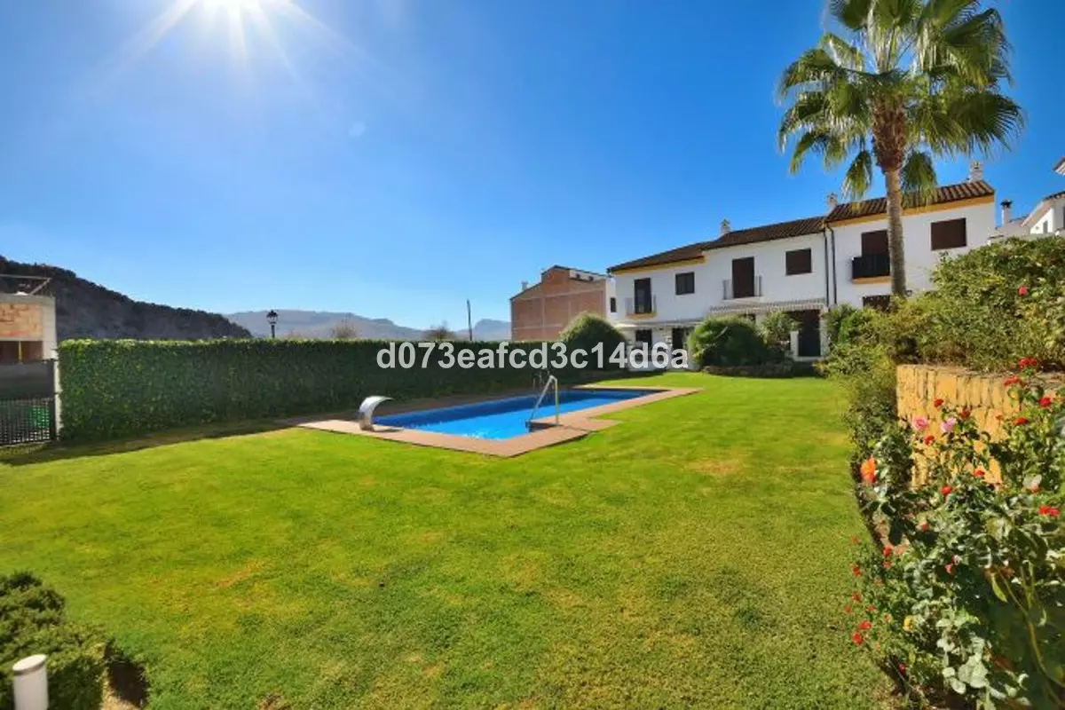3-bedroom Town House In Montejaque, Spain (96 M²)