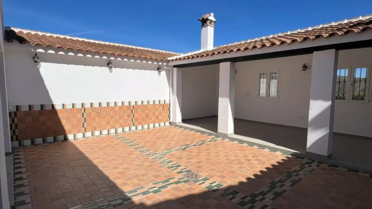 6-bedroom Country House In Casarabonela, Spain (270 M²)