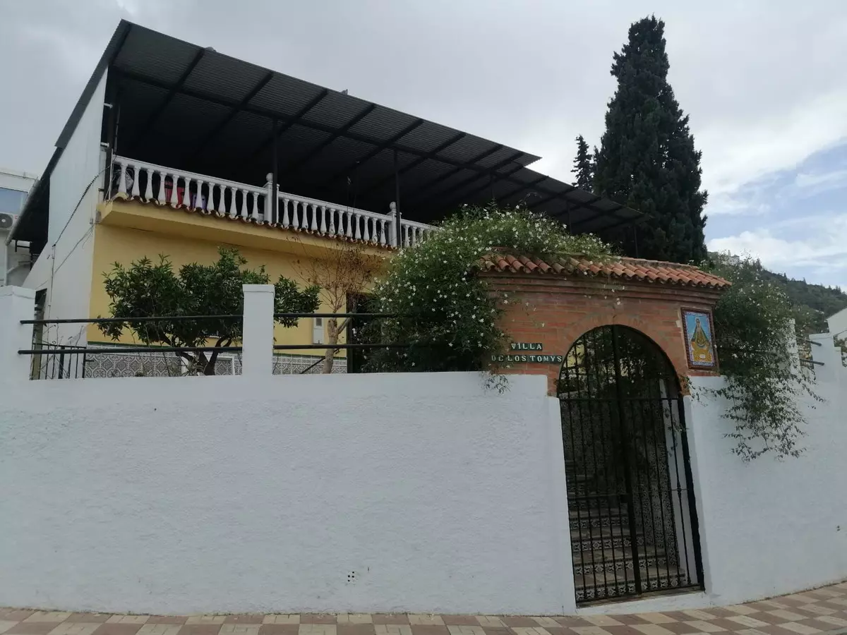 4-bedroom Town House In Cártama, Spain (151 M²)