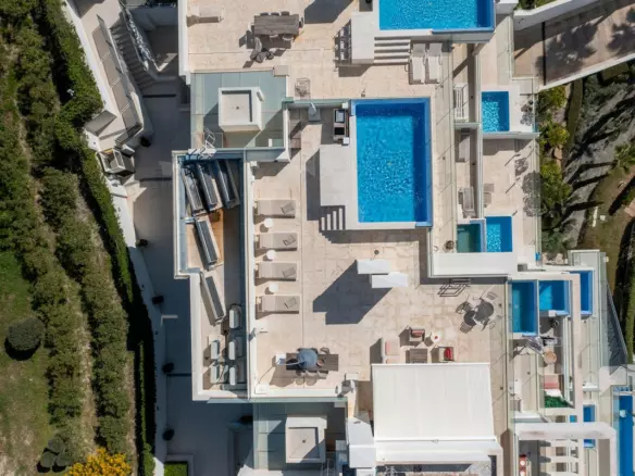 3-bedroom Apartment In Marbella, Spain (188 M²)