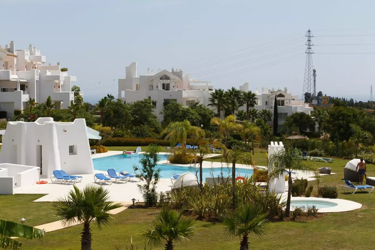 3-bedroom Apartment In Casares, Spain (105 M²)
