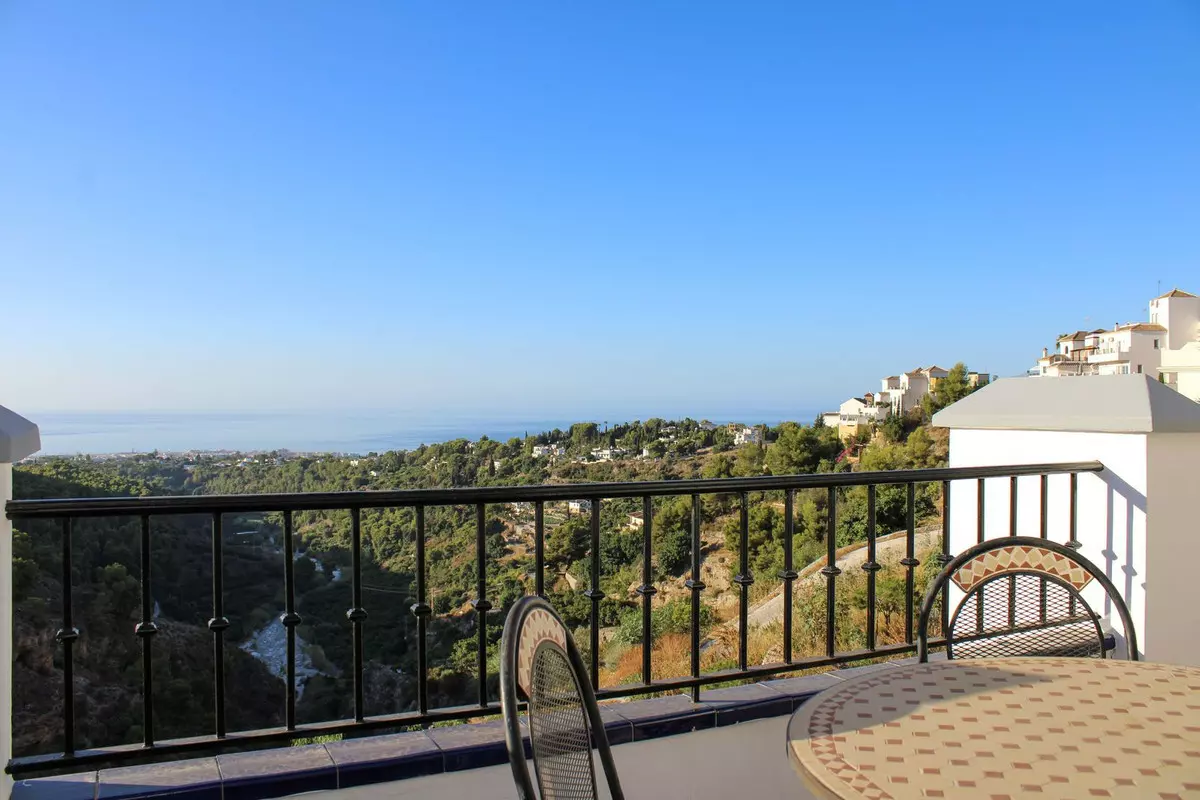 3-bedroom Villa In Frigiliana, Spain (165 M²)