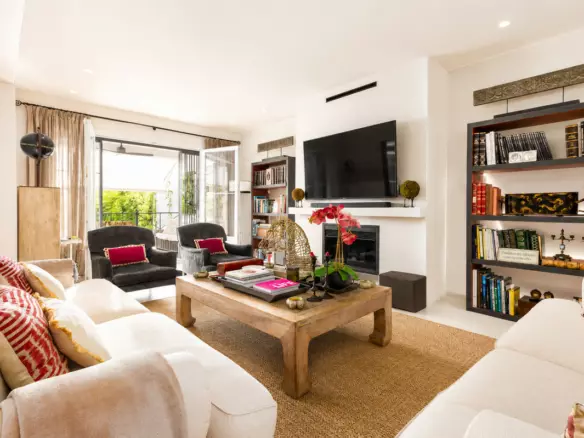 6-bedroom Town House In Marbella, Spain (305 M²)