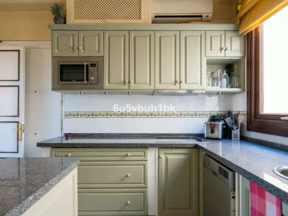 3-bedroom Apartment In Málaga, Spain (154 M²)