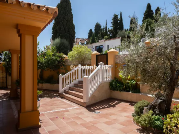 5-bedroom Villa In Mijas, Spain (382 M²)