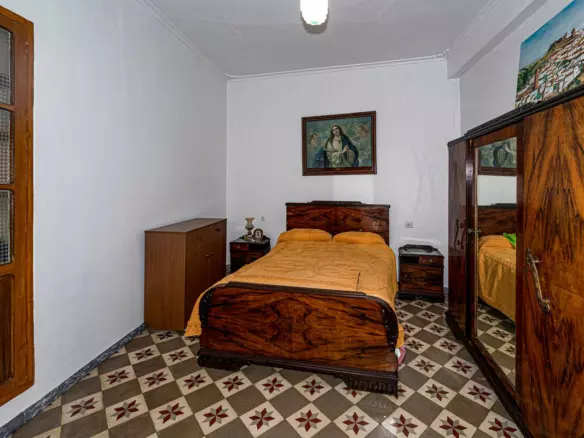 5-bedroom Town House In Colmenar, Spain (457 M²)