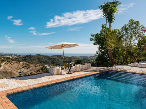 6-bedroom Villa In Benahavis, Spain (531 M²)