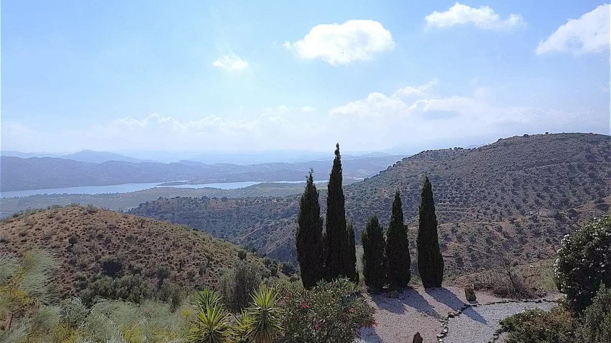 4-bedroom Villa In Canillas De Aceituno, Spain (273 M²)