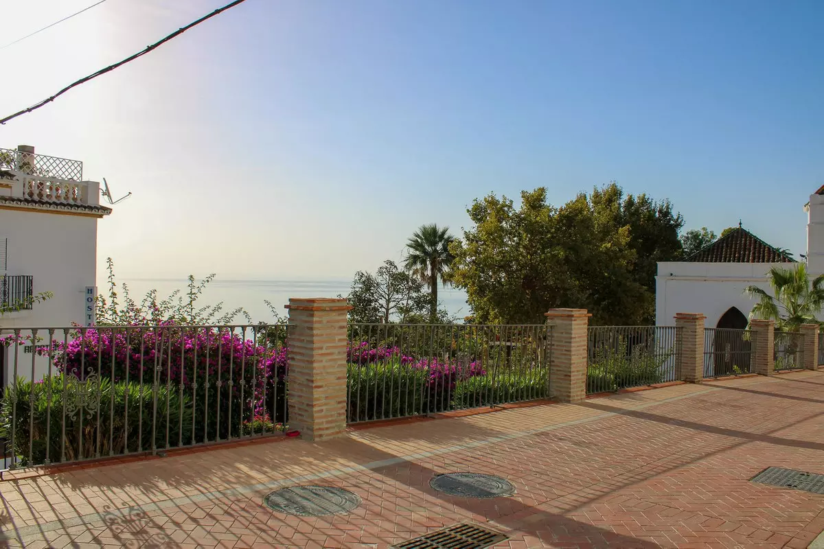 4-bedroom Town House In Nerja, Spain (212 M²)