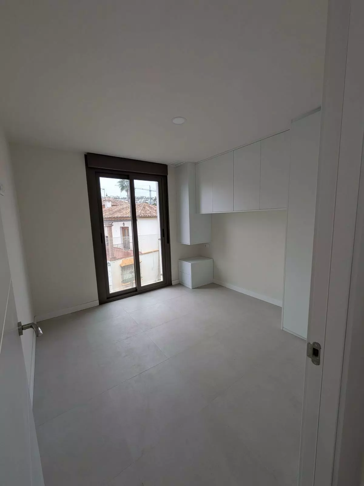 2-bedroom Apartment In Estepona, Spain (90 M²)