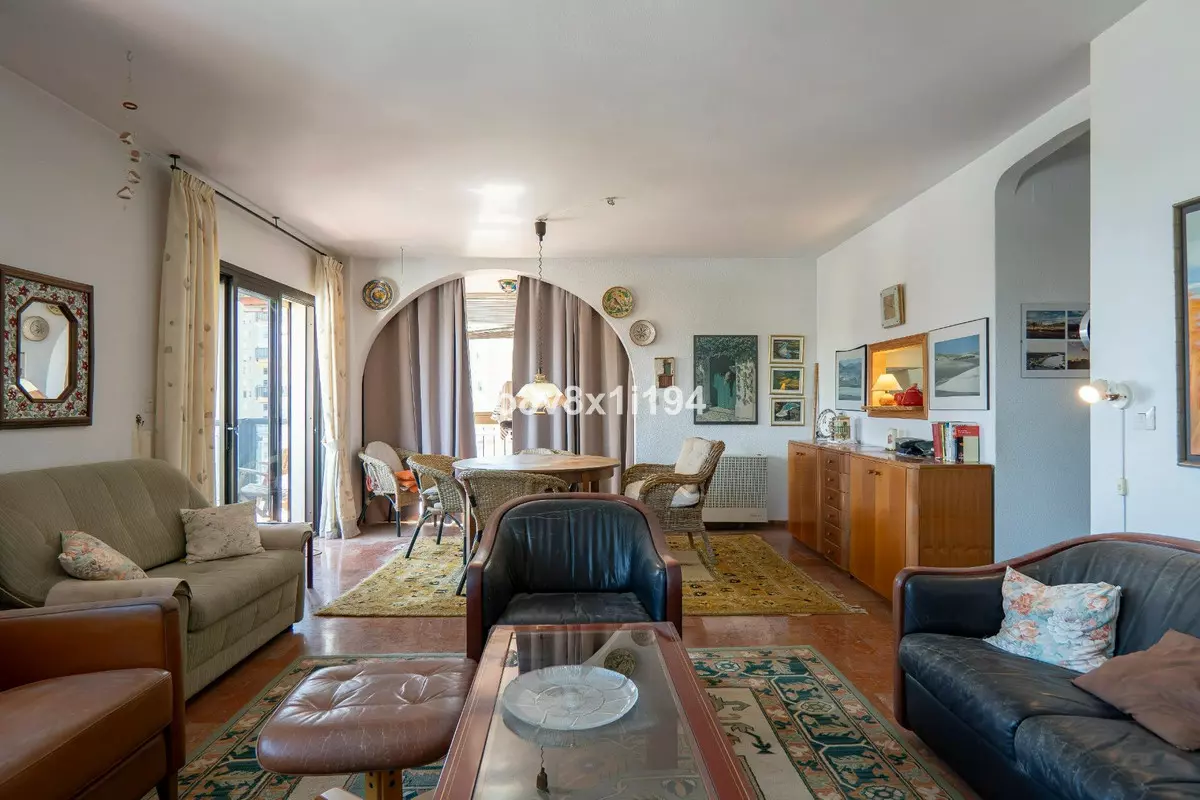 2-bedroom Apartment In Torremolinos, Spain (132 M²)