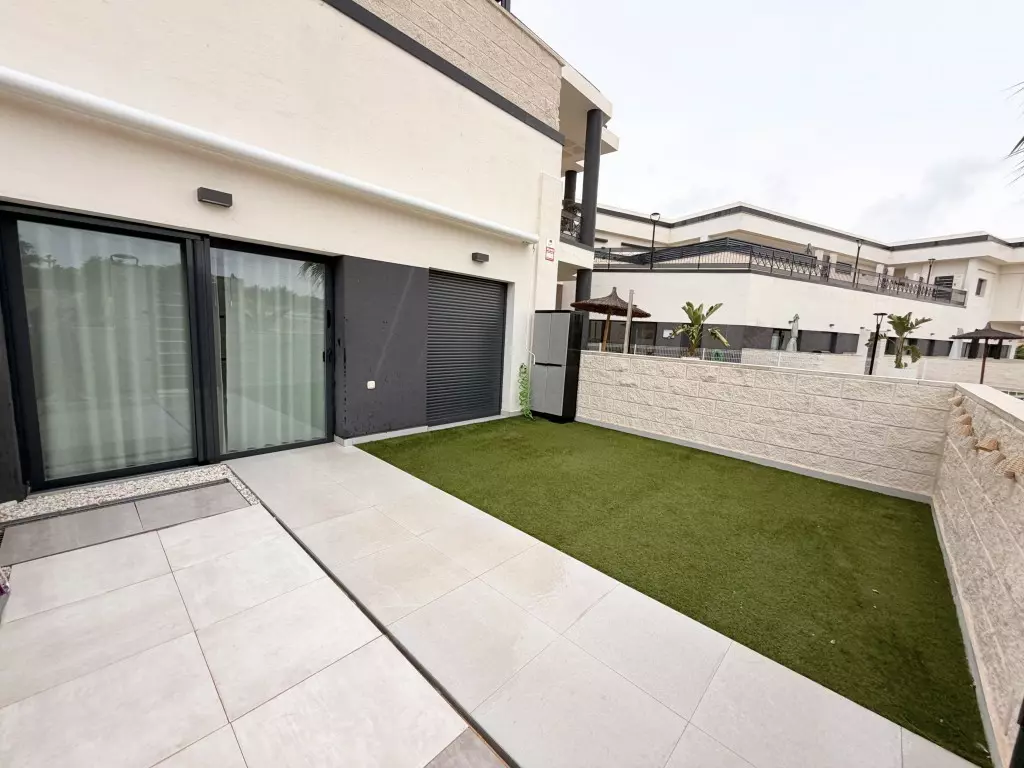 2-bedroom Apartment In Orihuela, Spain (64 M²)