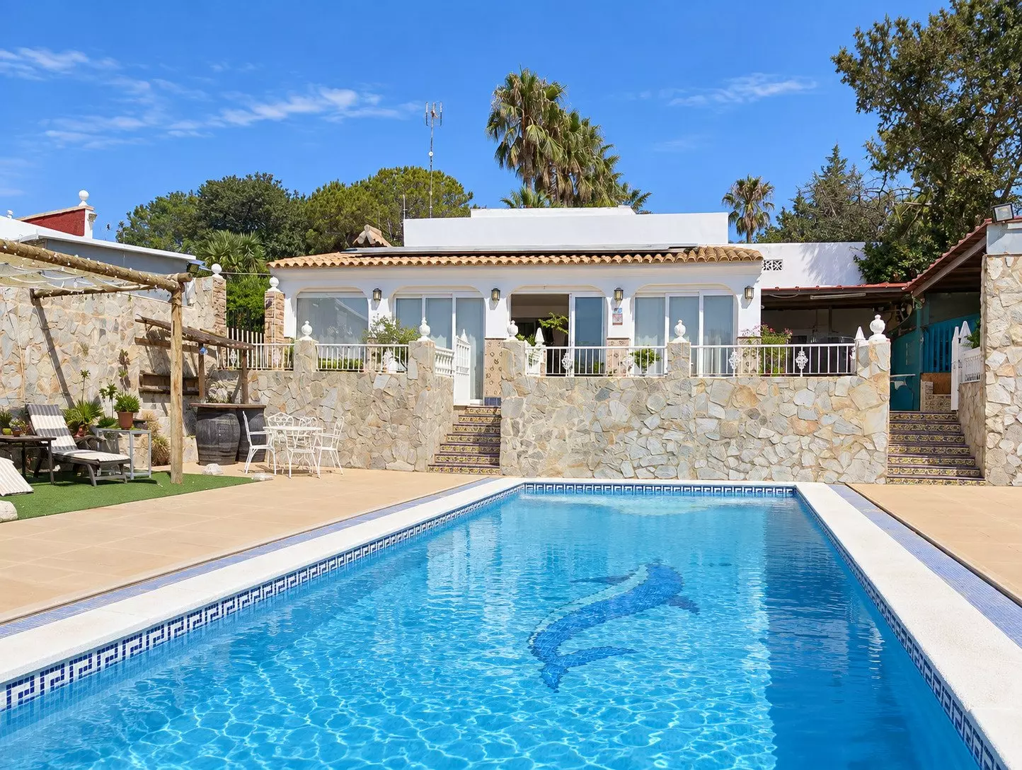 3-bedroom Finca In Chiclana De La Frontera, Spain (138 M²)