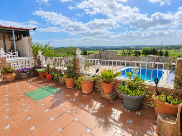 3-bedroom Finca In Chiclana De La Frontera, Spain (138 M²)
