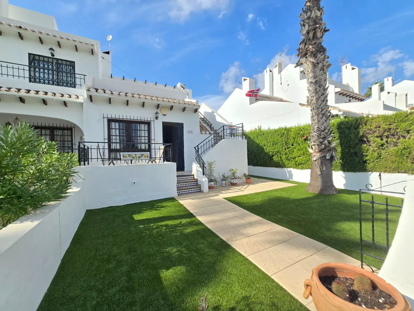 2-bedroom Property In Villamartin, Spain (66 M²)