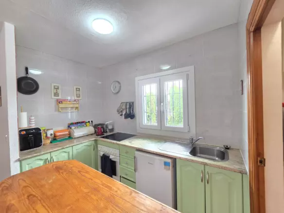 2-bedroom Property In Villamartin, Spain (66 M²)