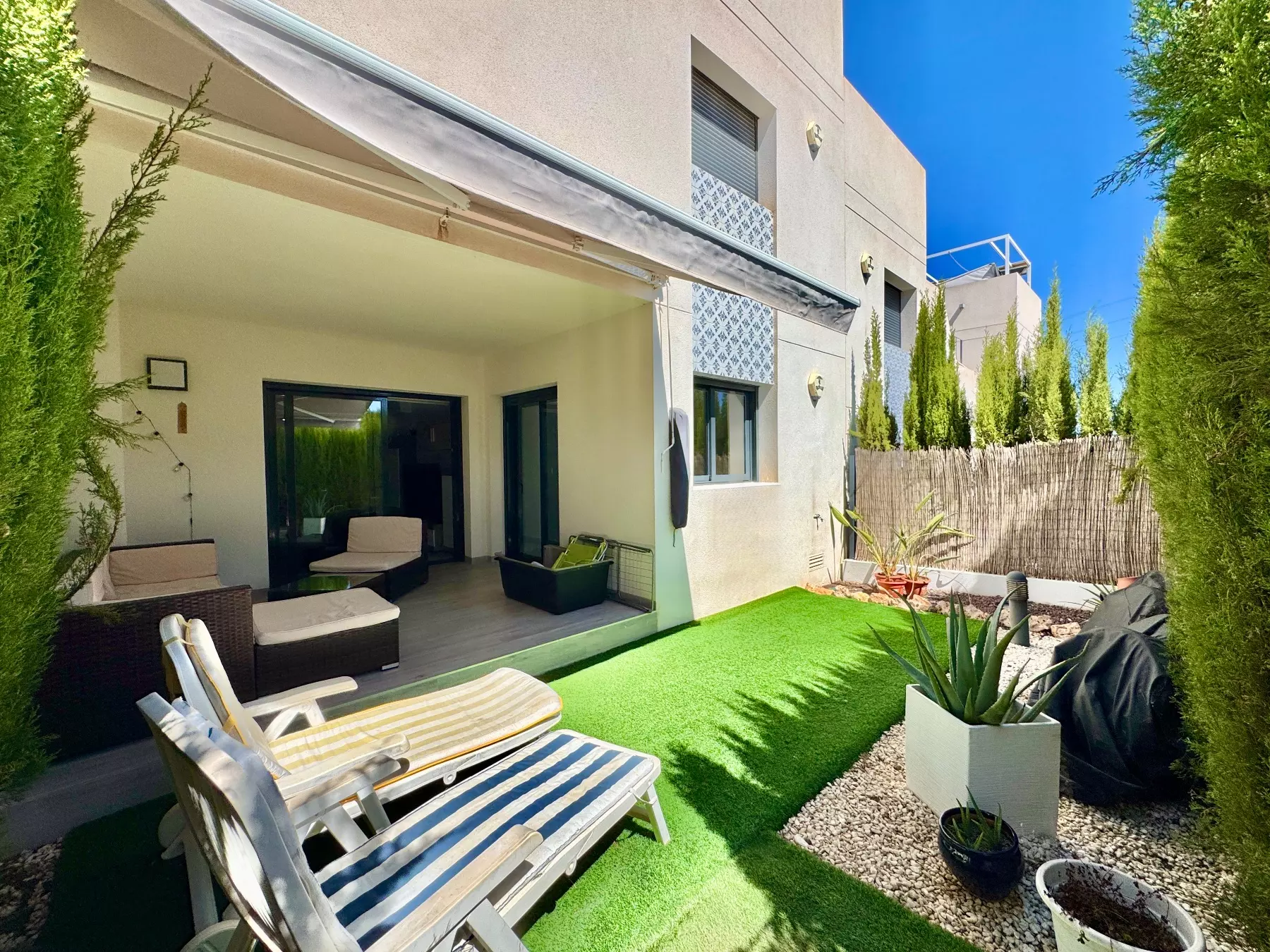 p-3157551ed5ff015f-0eada3 2-bedroom Apartment In San Miguel De Salinas, Spain (72 M²)