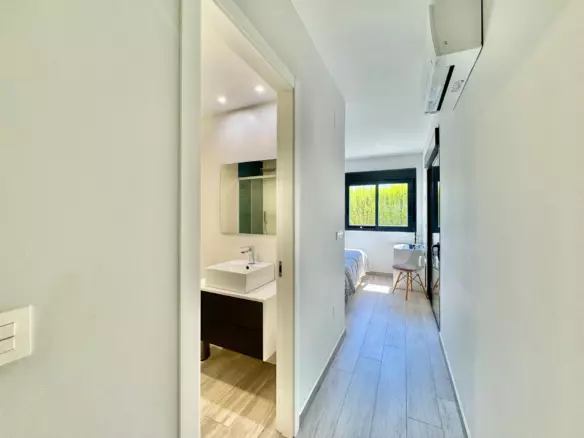 2-bedroom Apartment In San Miguel De Salinas, Spain (72 M²)